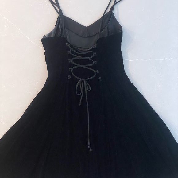 le chateau Dresses & Skirts - Vintage Velvet Le Chateau Black Lace-Up Mini Flate Dress Like New